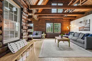 Great Rm with "boot bench"