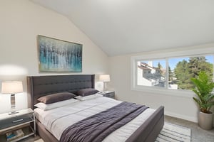 (22) virtually staged.jpeg