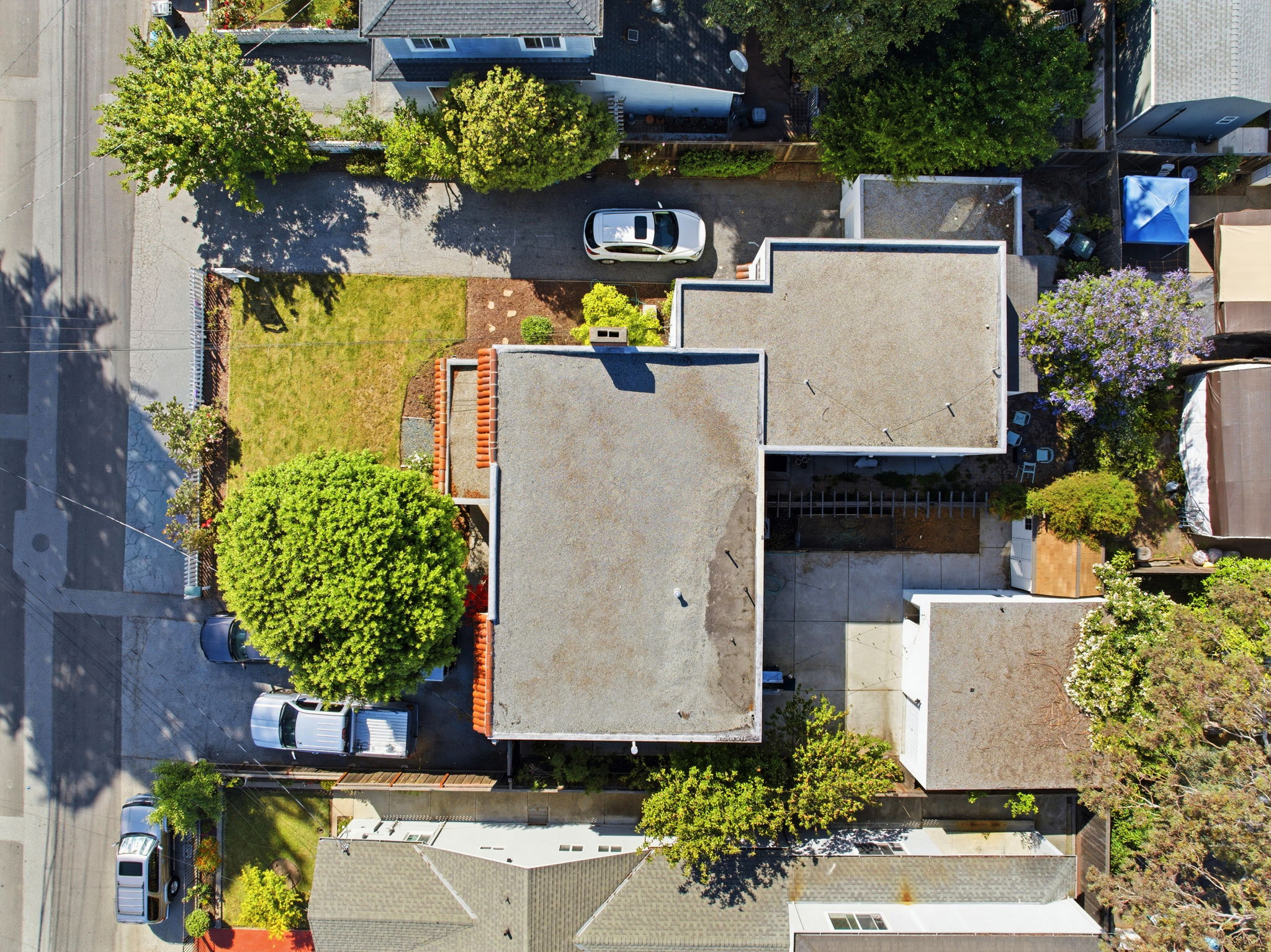 010_F8_AERIAL_71 Nueva Ave
