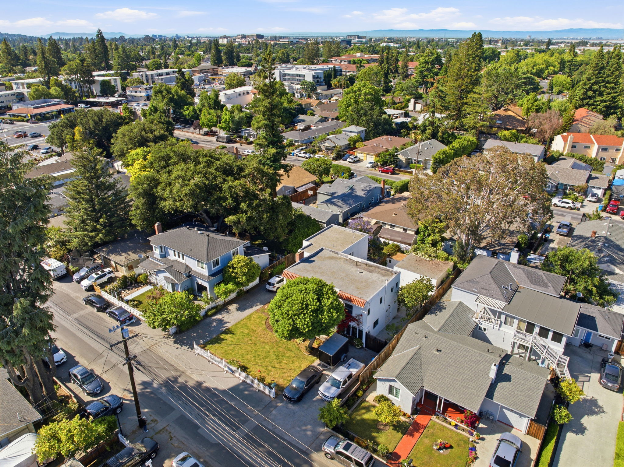 011_F8_AERIAL_71 Nueva Ave