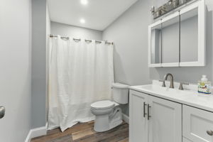  Photo 28
