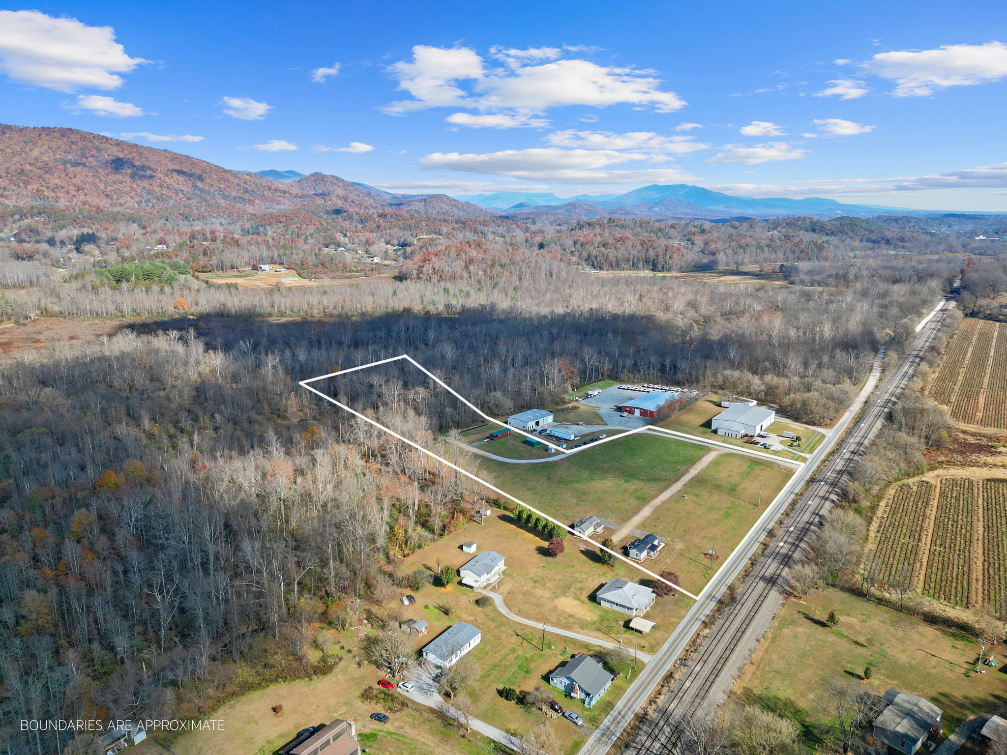 71 River Vlg Dr, Marion, NC 28752, USA Photo 15