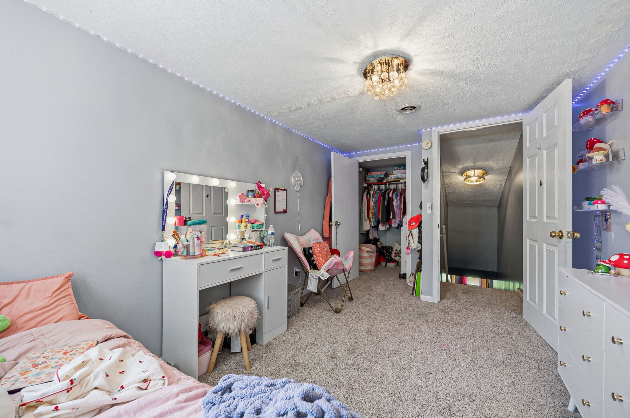 K.K. - 71 S 32nd St, Newark-29