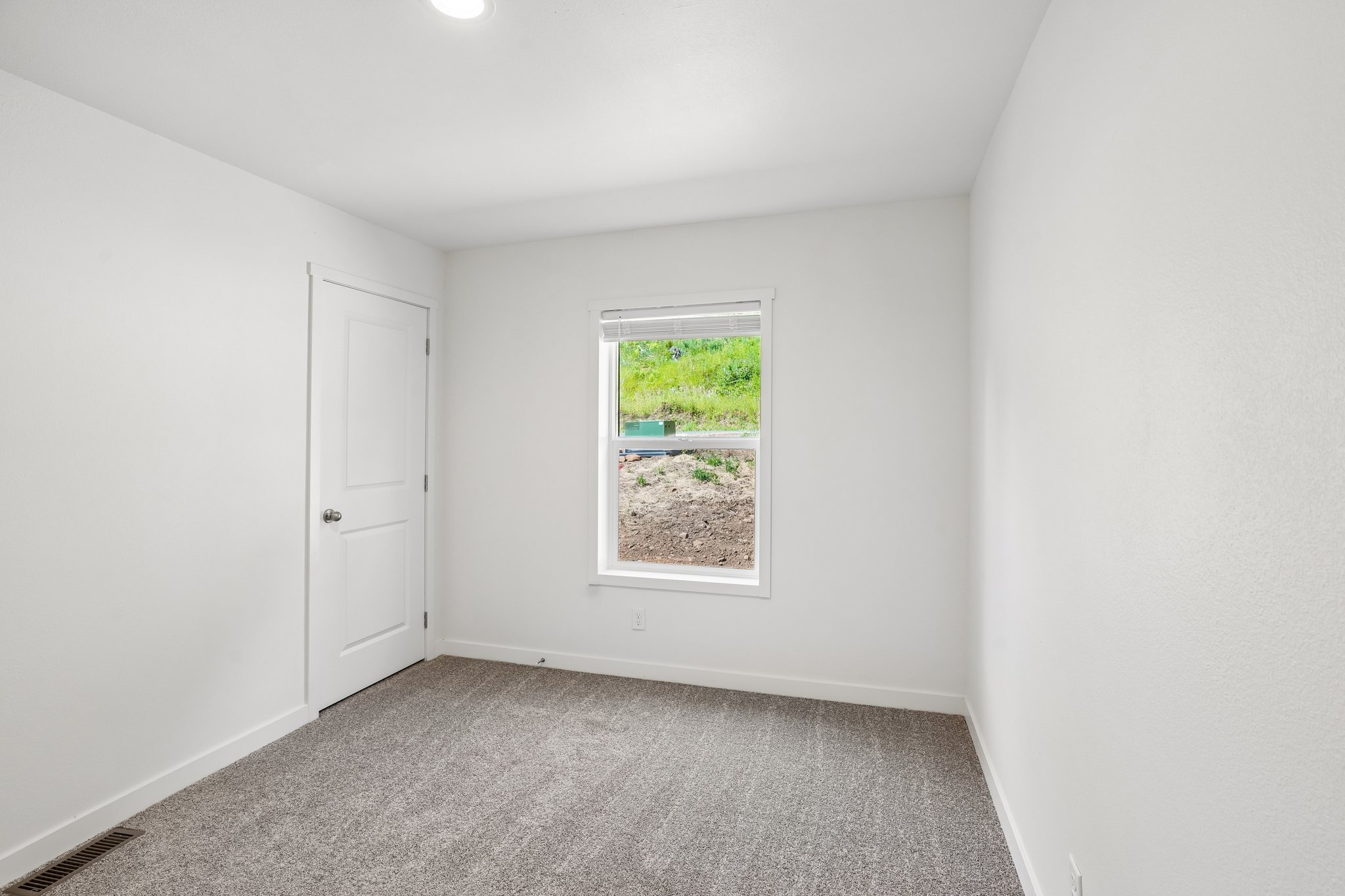 Whitewater Rd-S1906-027.jpg