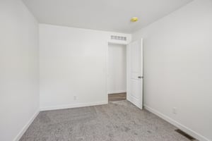 Whitewater Rd-S1906-028.jpg