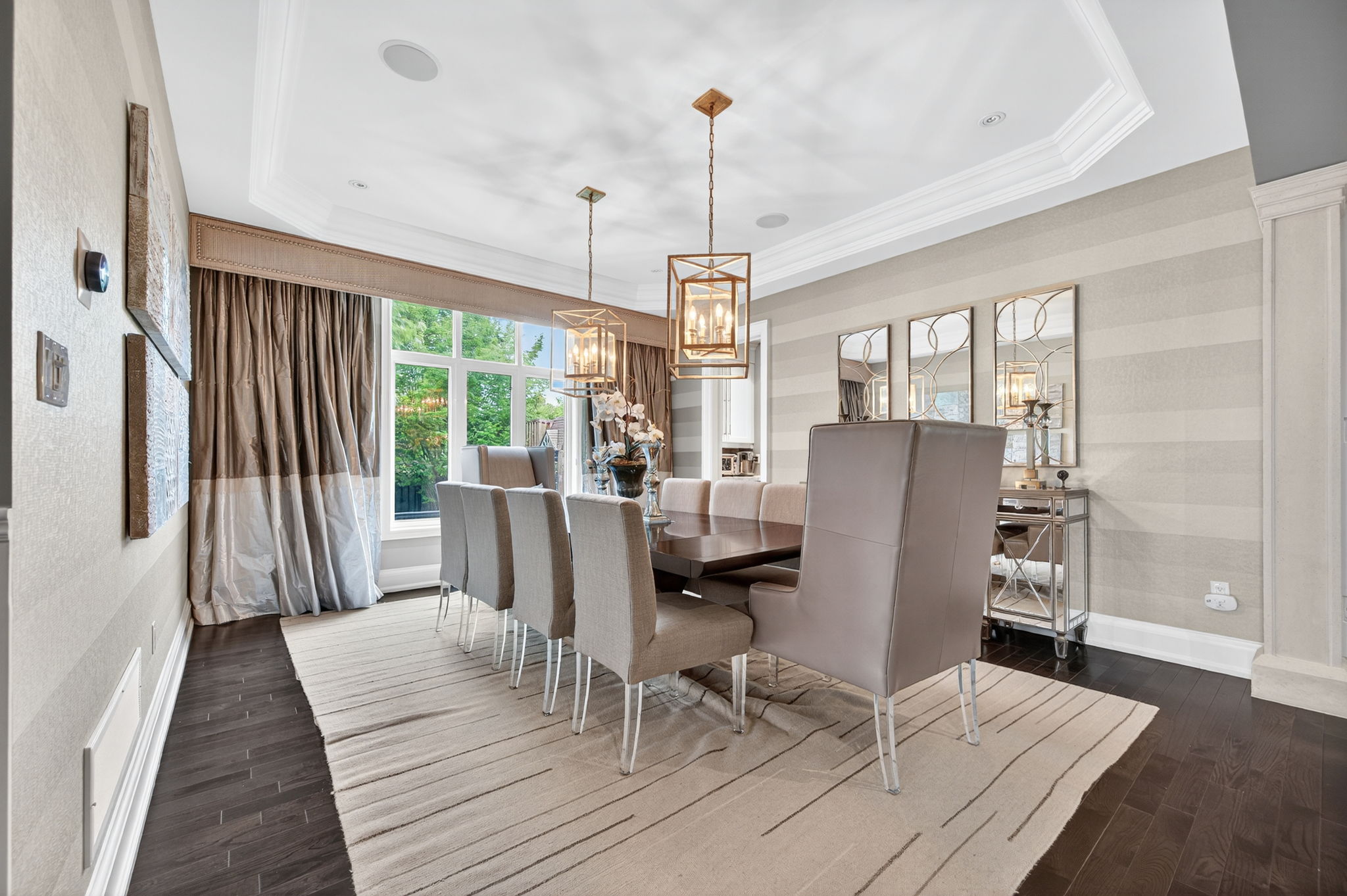 71 Woodvalley Cres Vaughan, ON L6A 4J6