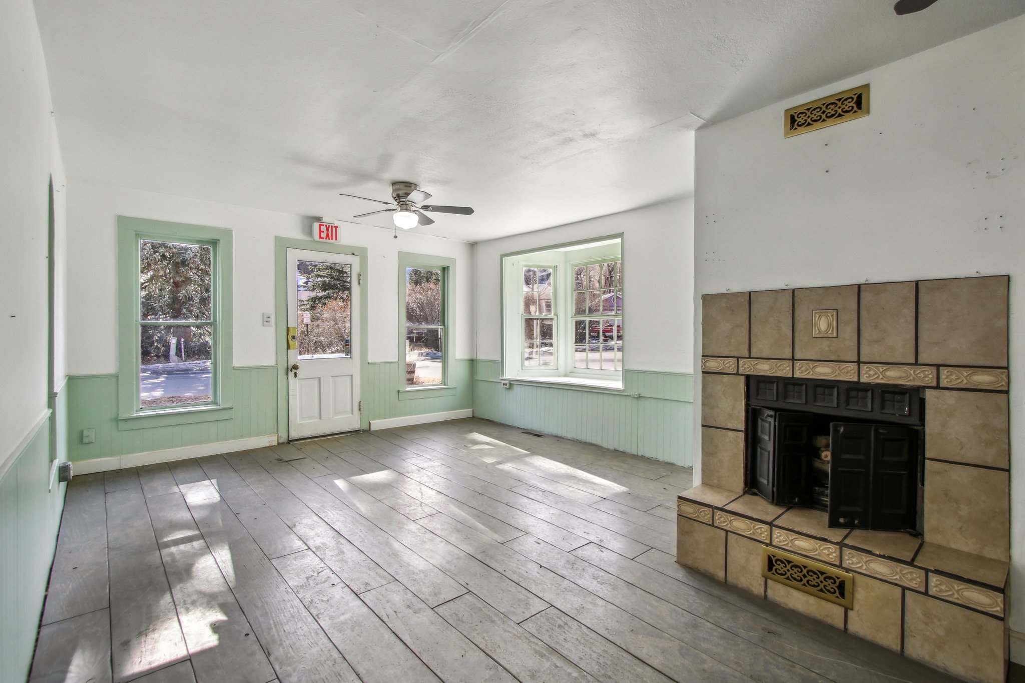 6th St-010.jpg