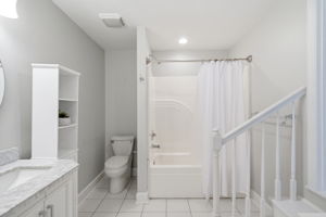  Photo 49