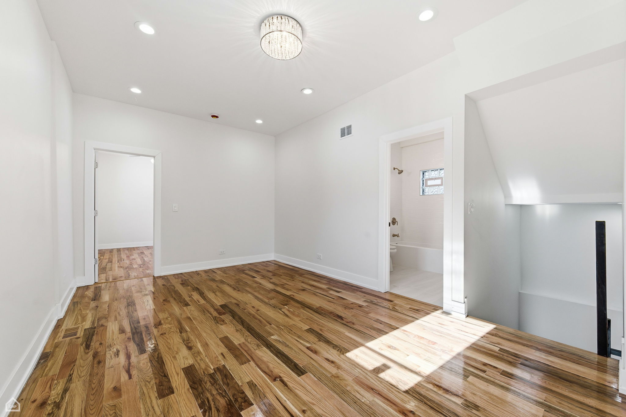 710 Greenbay Ave - Aureliano Brito_CHP2026_023