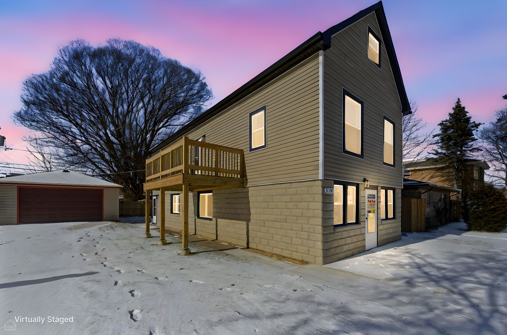 710 Greenbay Ave - Aureliano Brito_CHP2026_002 day to dusk.jpeg