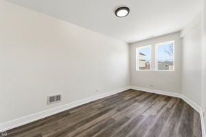 710 Greenbay Ave - Aureliano Brito_CHP2026_007