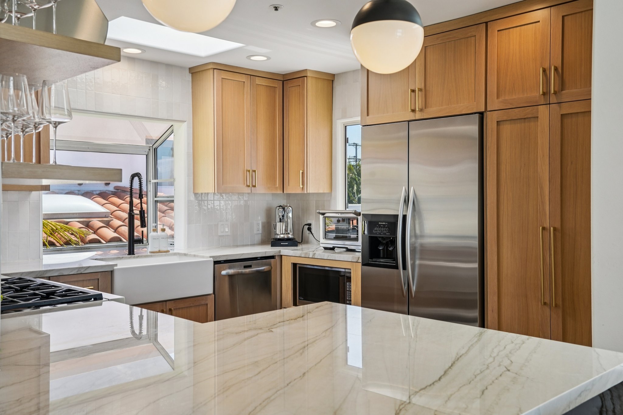 201771-203539 - 710 Manhattan Beach Blvd, Manhattan Beach, CA 90266-S0704-009.jpg