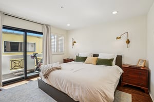 Manhattan Beach Blvd-S0204-031.jpg