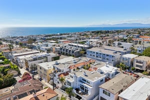 Manhattan Beach Blvd-S0204-054.jpg