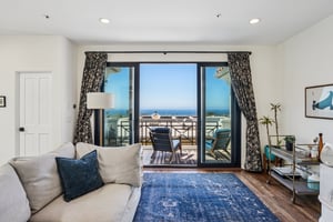 201771-203539 - 710 Manhattan Beach Blvd, Manhattan Beach, CA 90266-S0704-008.jpg