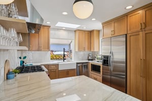 201771-203539 - 710 Manhattan Beach Blvd, Manhattan Beach, CA 90266-S0704-010.jpg