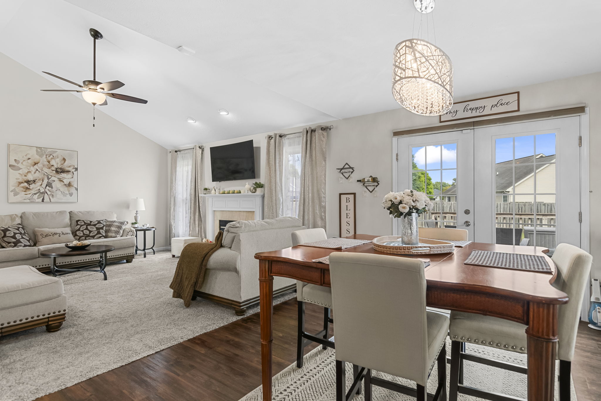 Living/Dining Room