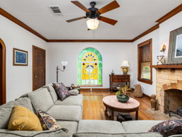  Photo 7