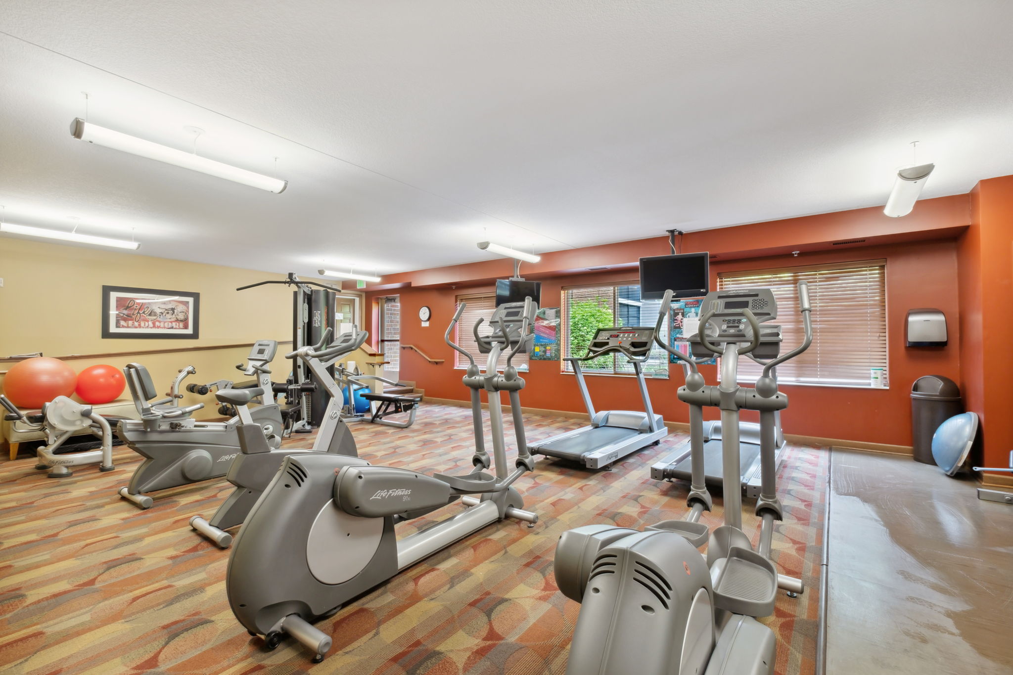 14_Interior