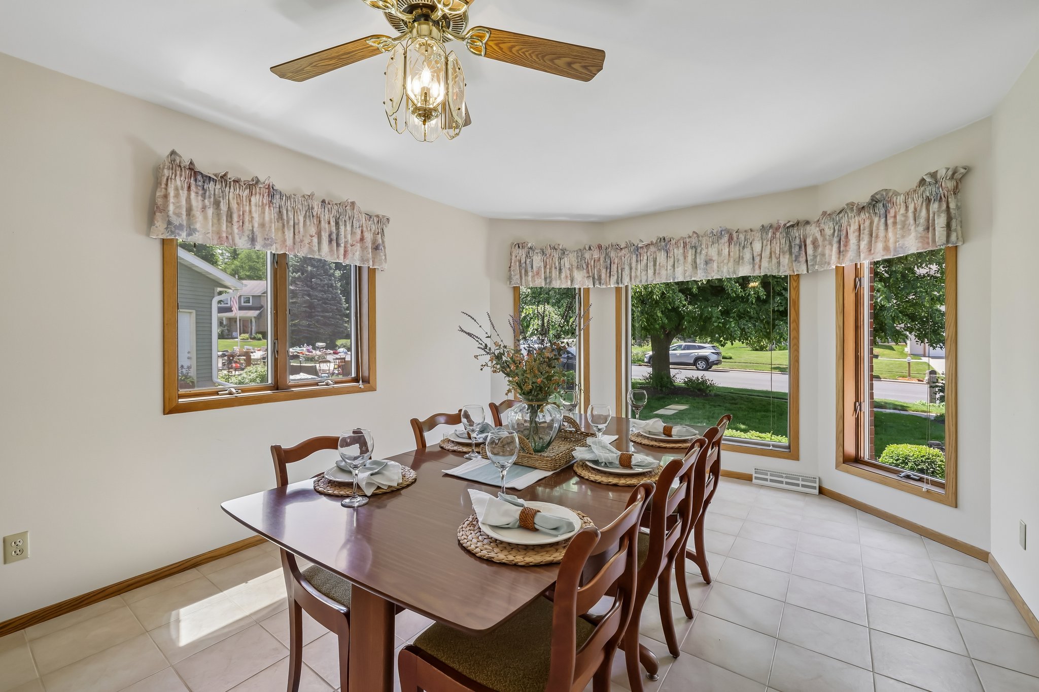 Spring Hill Dr-S3005-011.jpg