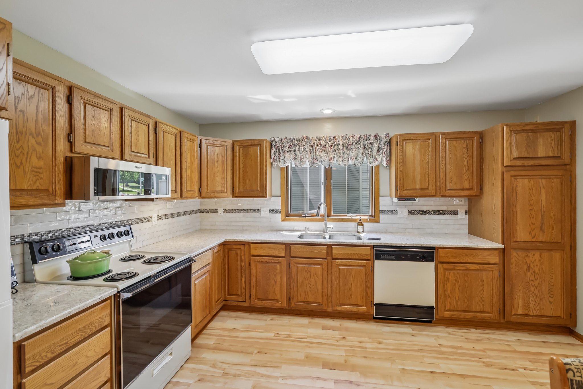 Spring Hill Dr-S3005-016.jpg