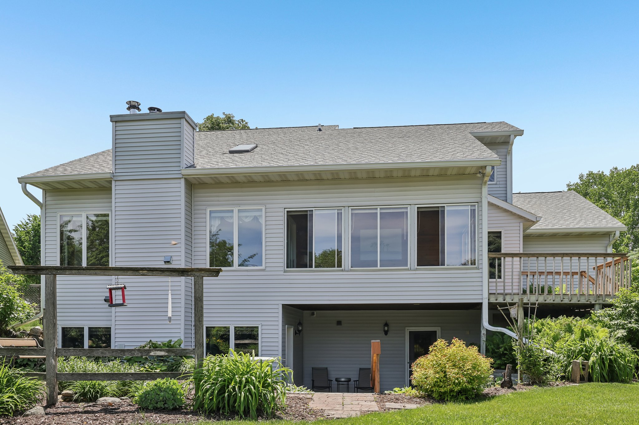 Spring Hill Dr-S3005-056.jpg