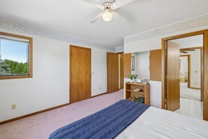 Spring Hill Dr-S3005-030.jpg