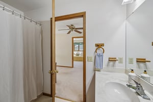 Spring Hill Dr-S3005-032.jpg