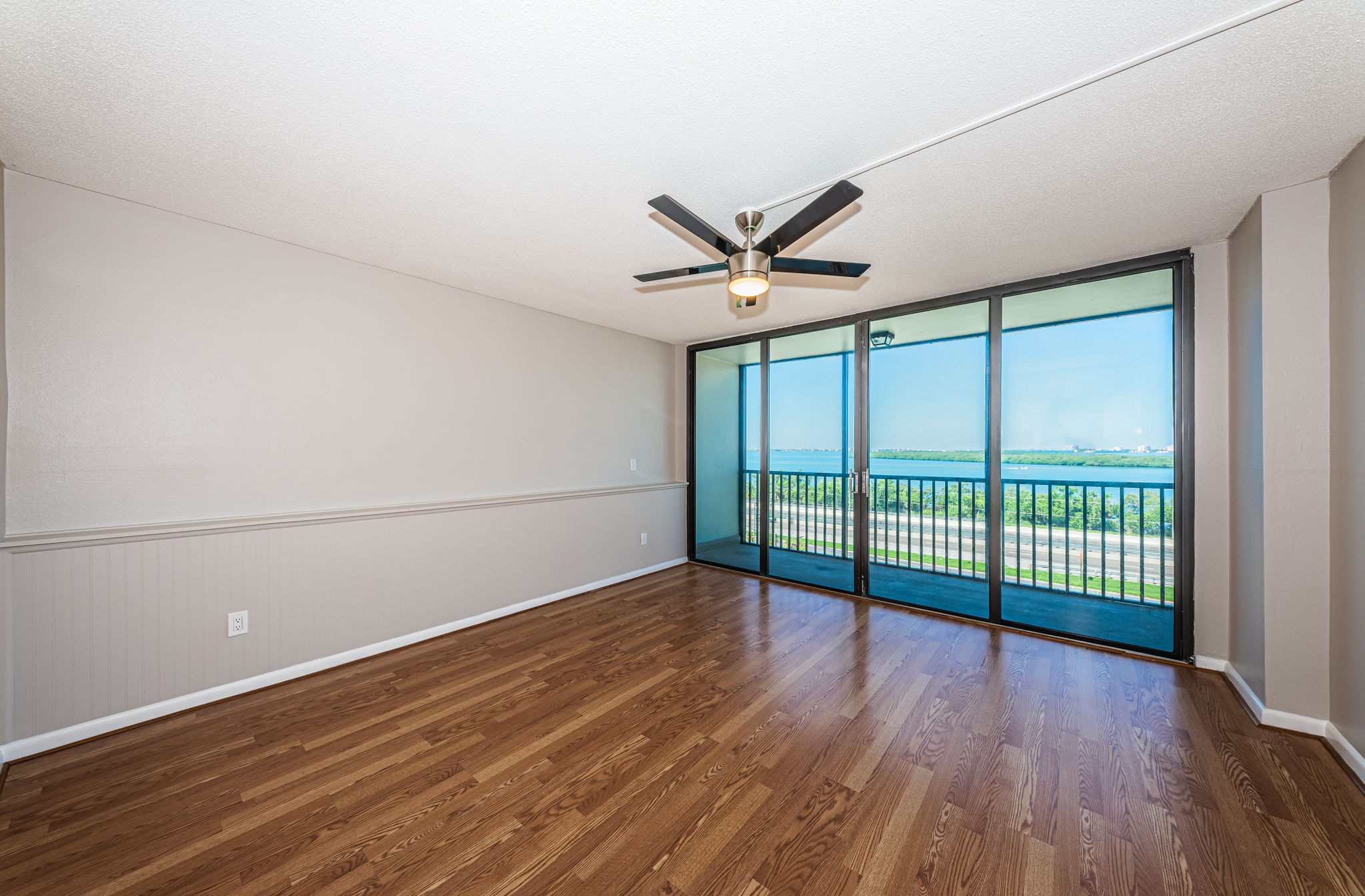 Bedroom 1b