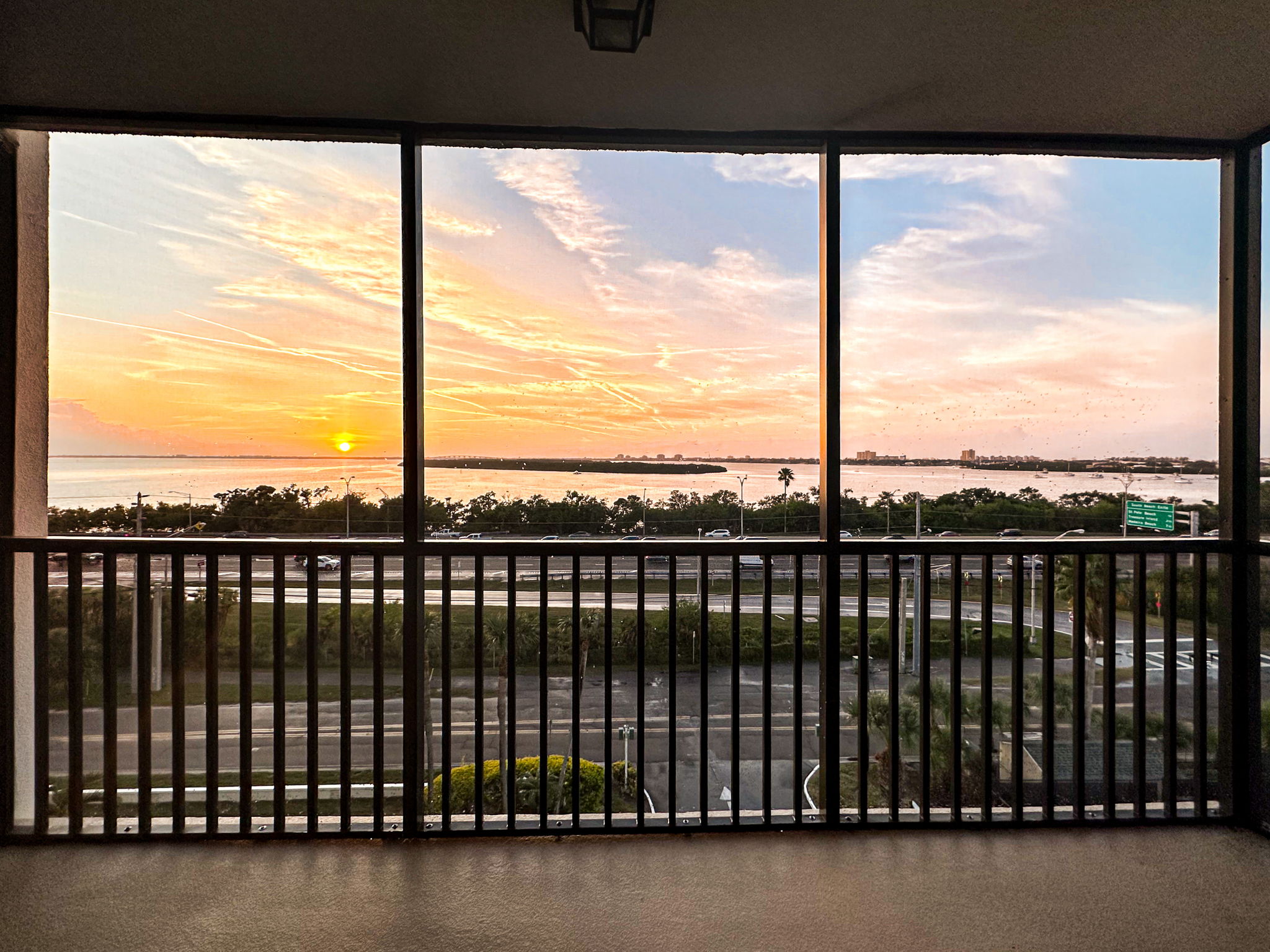 Primary Bedroom Balcony30