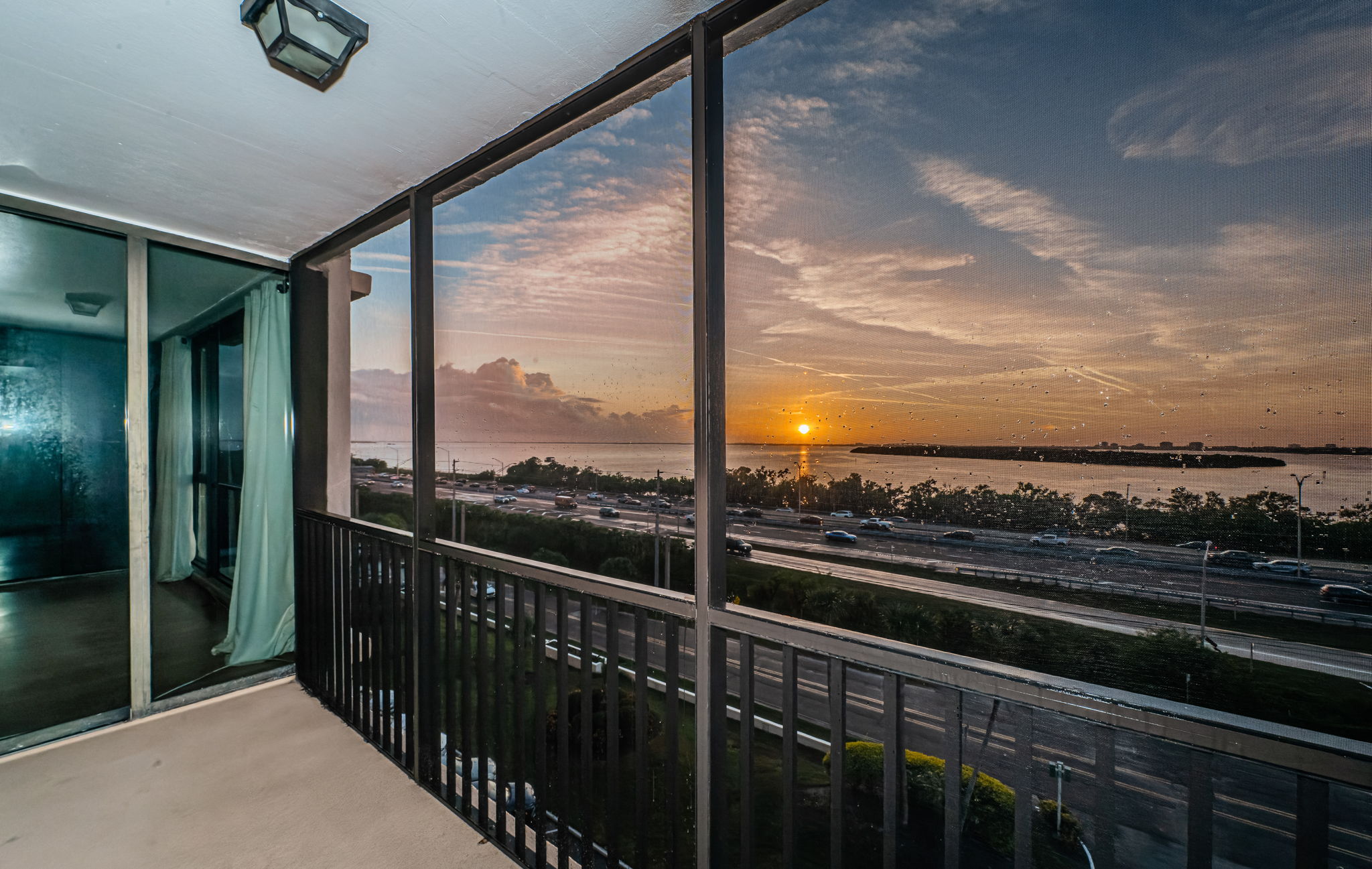 Guest Bedroom Balcony20