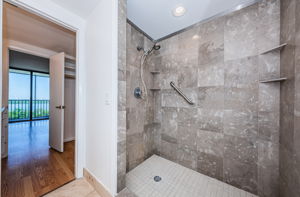 Bathroom 1c