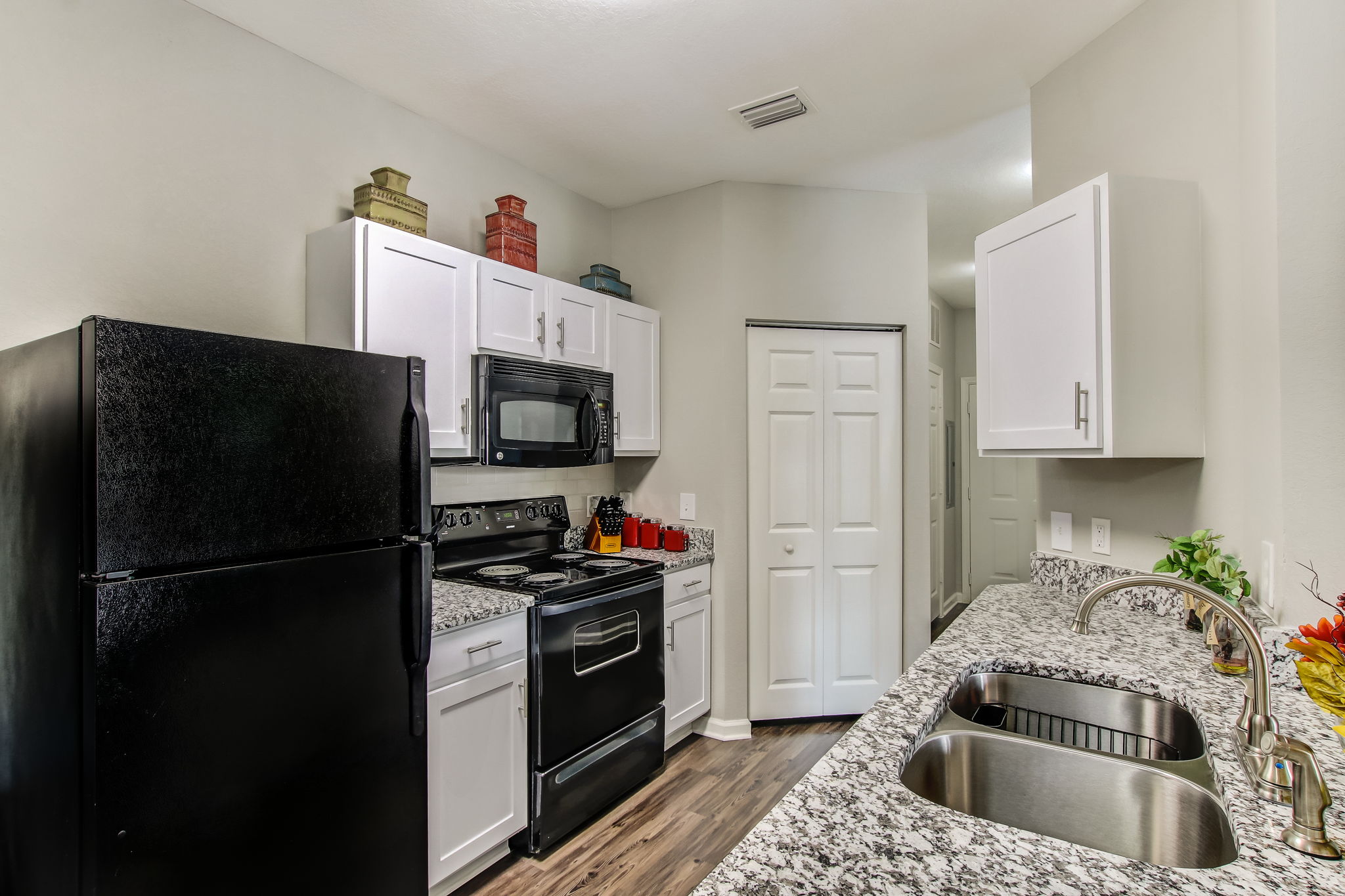  7101 Wilson Blvd, Jacksonville, FL 32210, US Photo 14