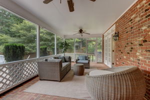 Screened-in Porch