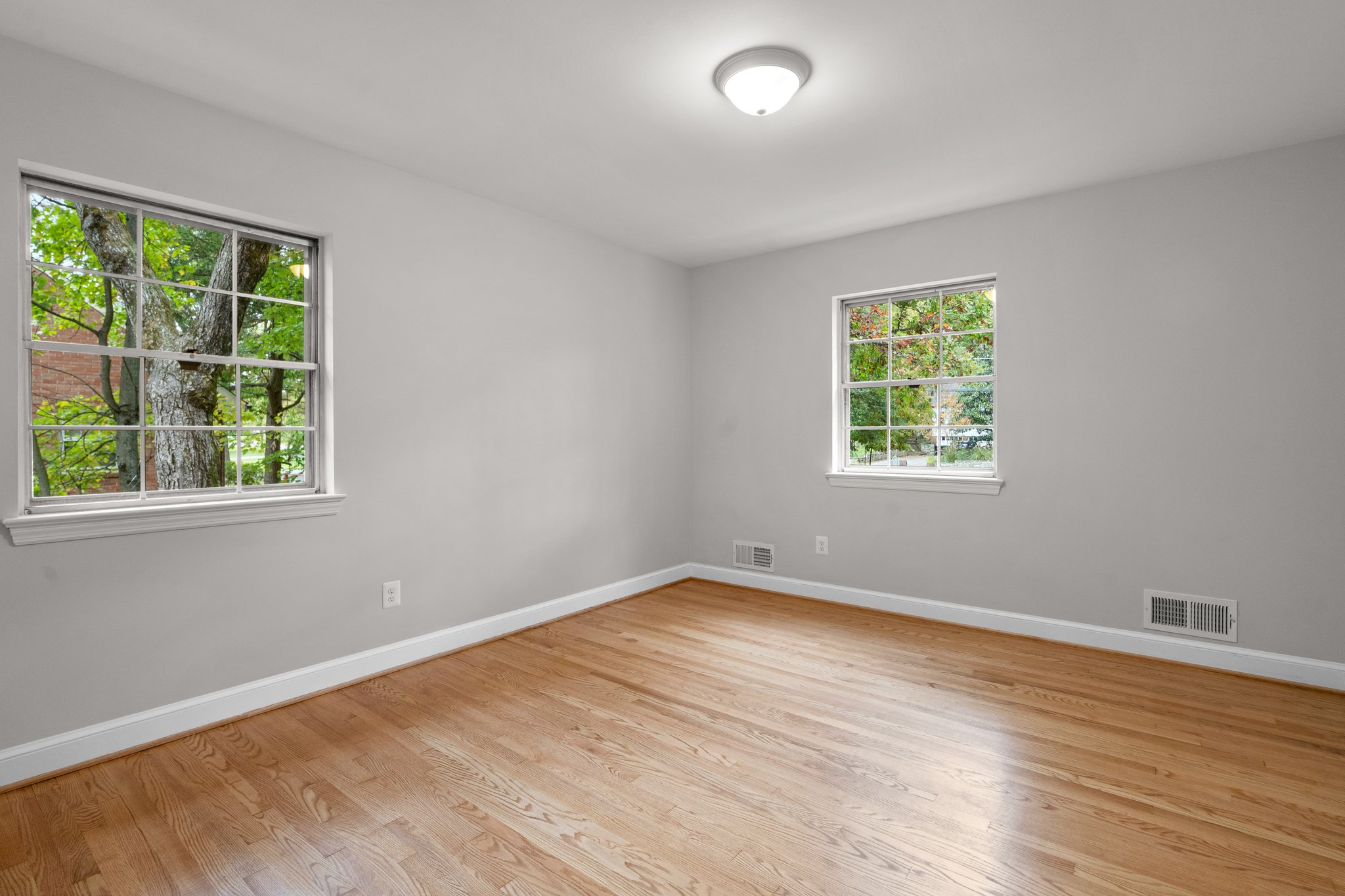 Upper Level 1 Bedroom 3