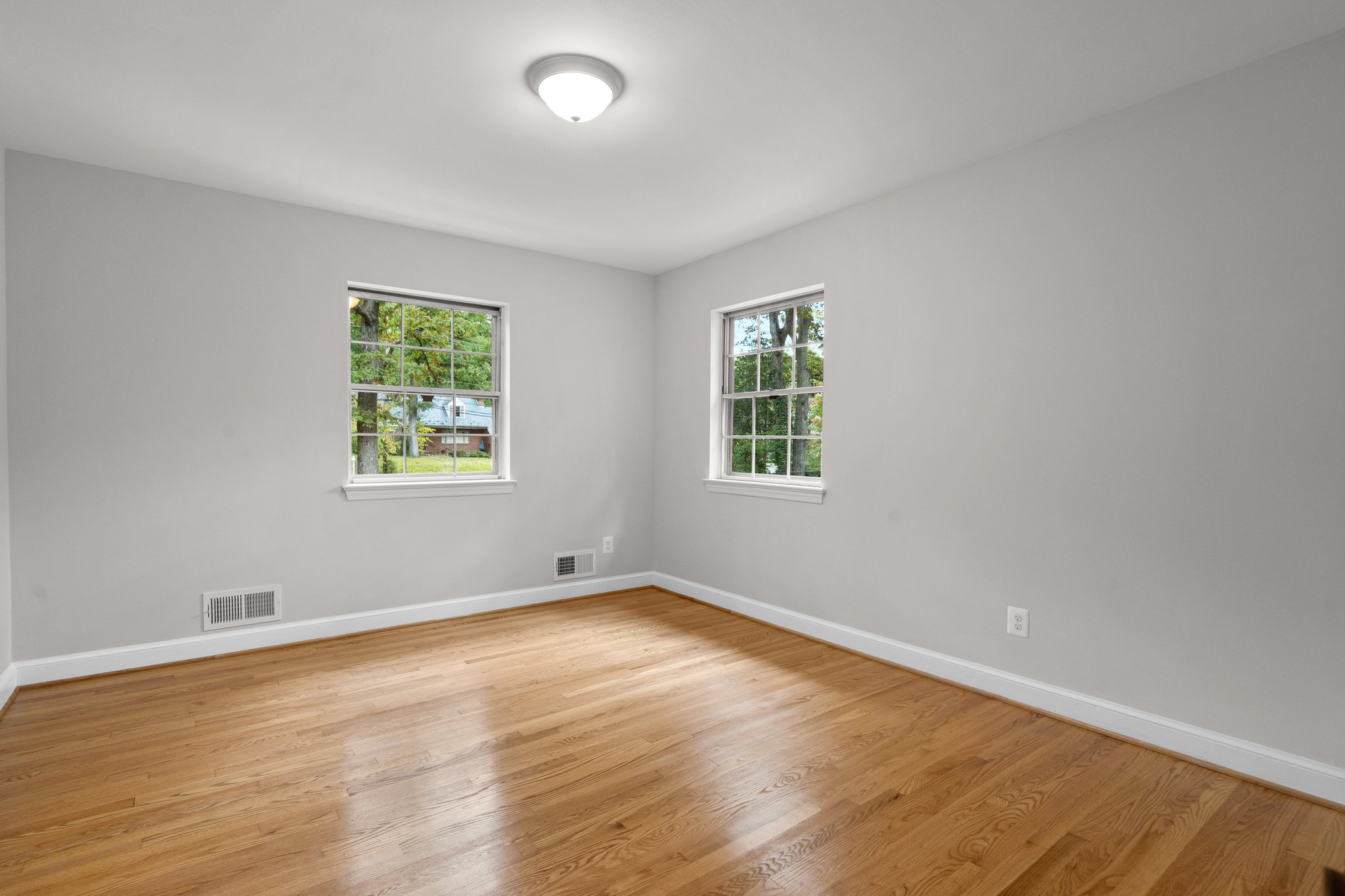 Upper Level 1-Bedroom 4