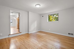 Upper Level 2-Bedroom 6