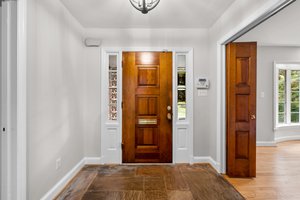 Main Floor Front Foyer Entry