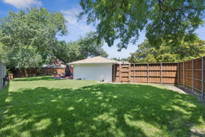  Photo 23