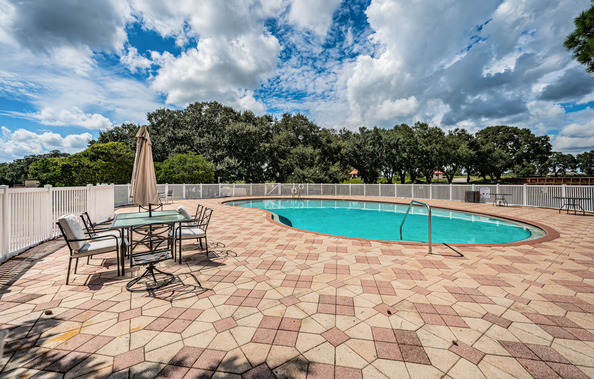 20-Clubhouse Pool