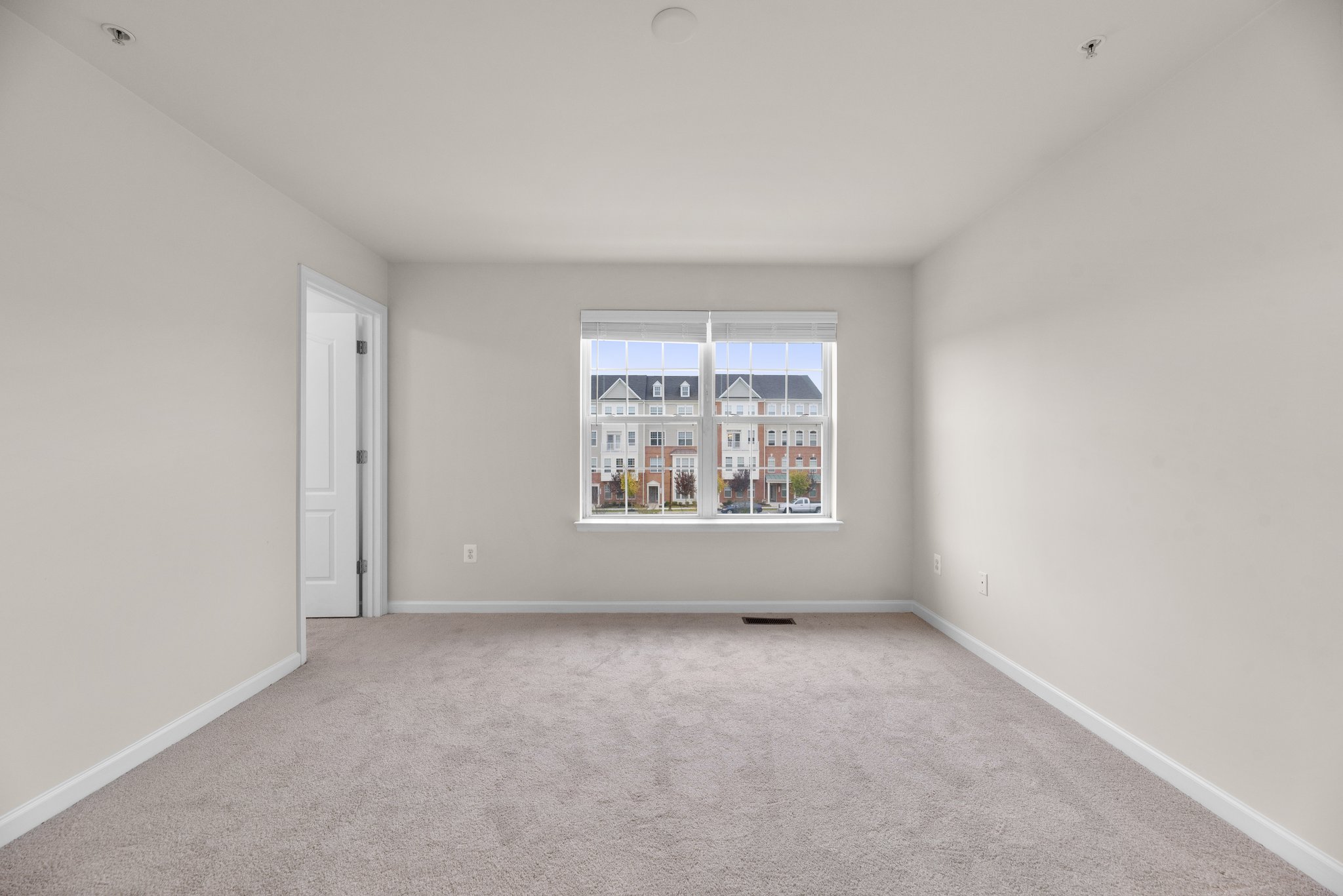 20. Upper bedroom.jpg