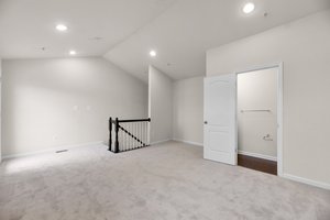 29. Upper bedroom.jpg