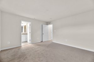 15. Upper bedroom.jpg