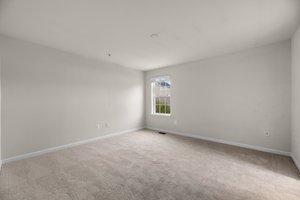 13. Upper bedroom.jpg