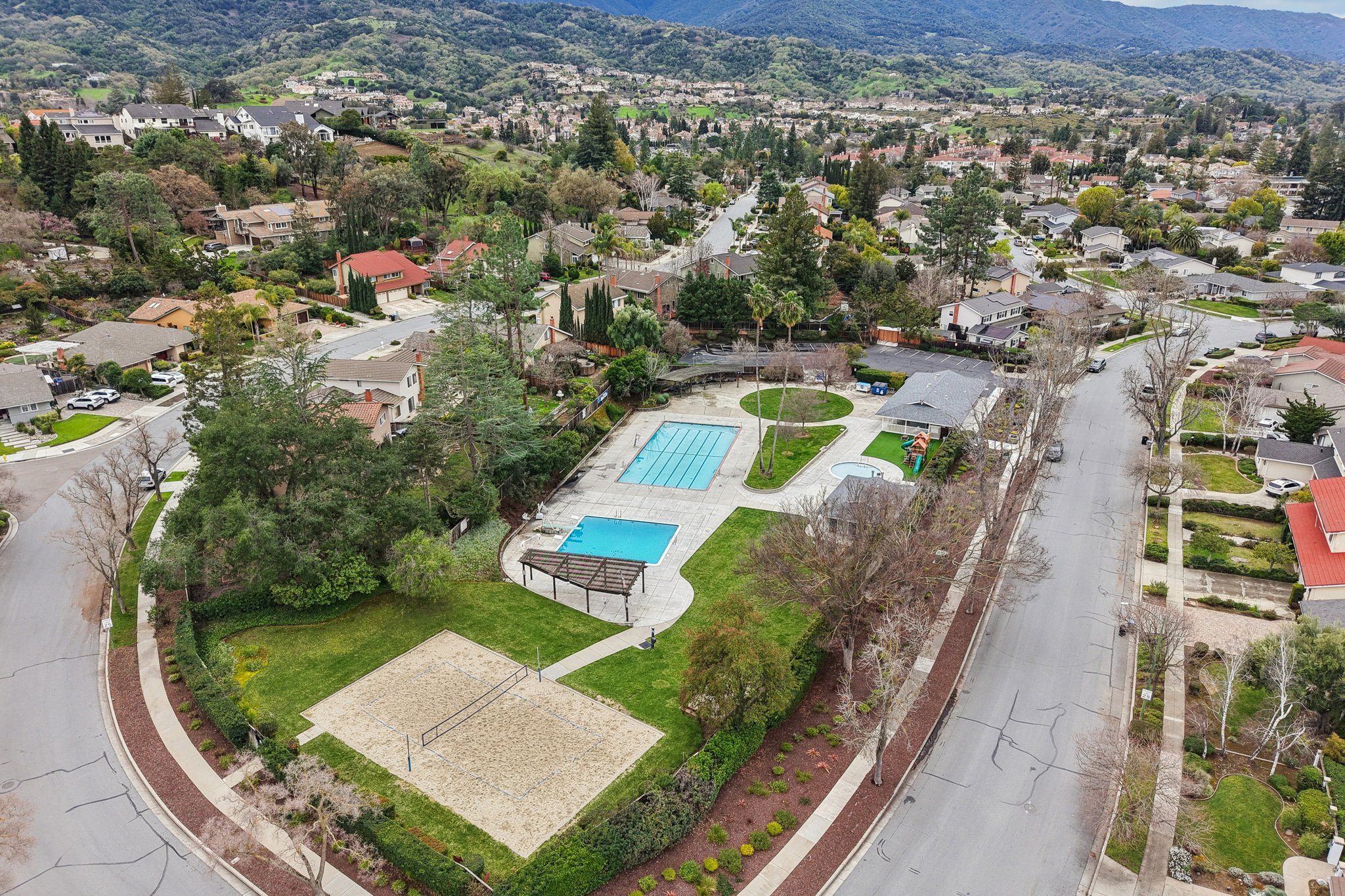 Brooktree Way-2102-906.jpg