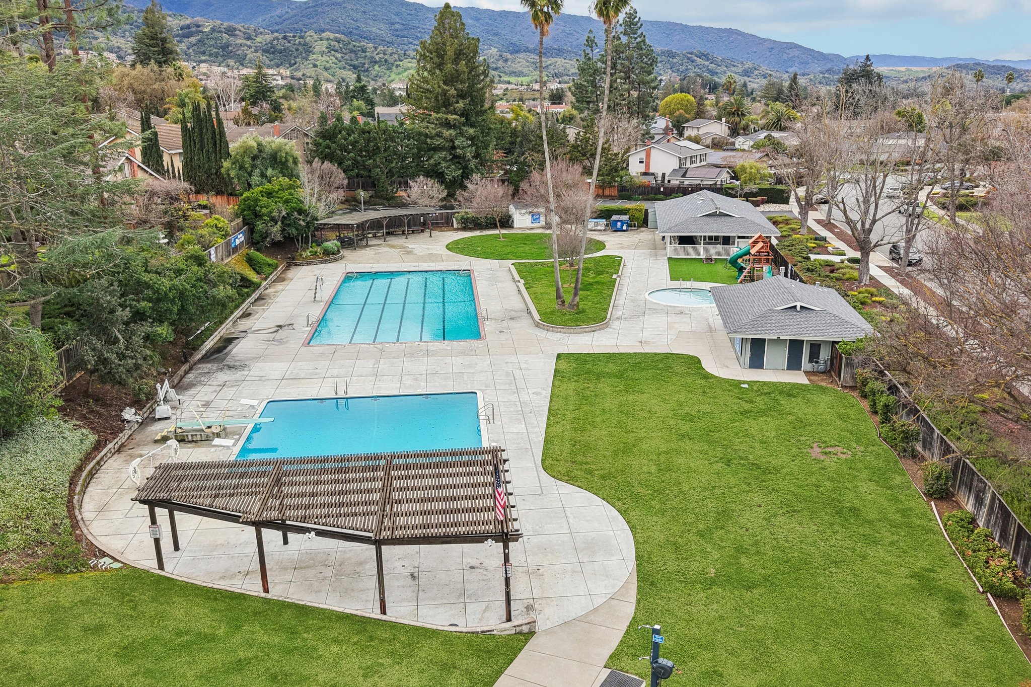 Brooktree Way-2102-908.jpg