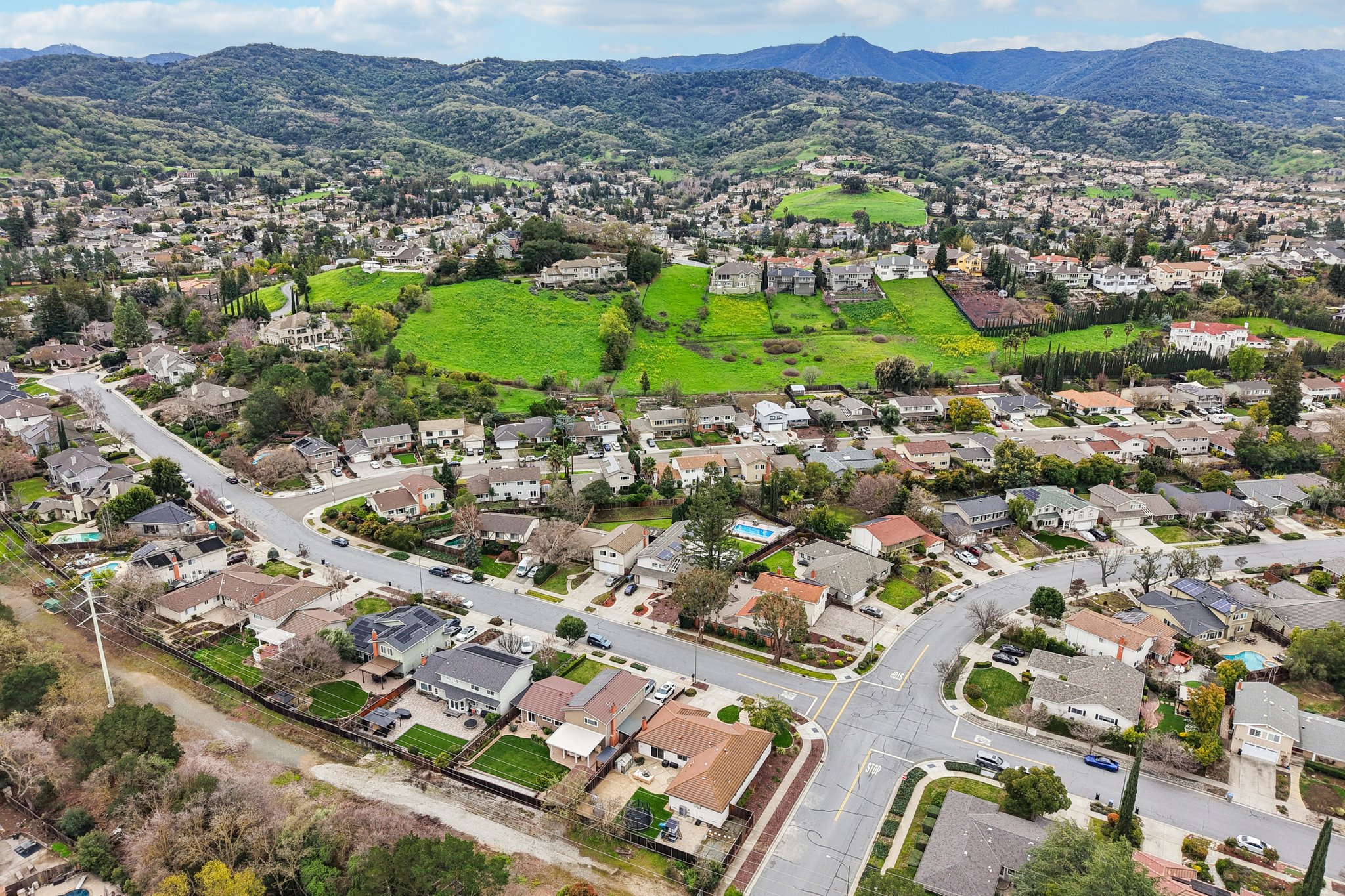 A-Brooktree Way-L2102-012.jpg