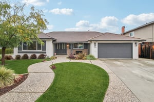 A-Brooktree Way-L1702-001.jpg