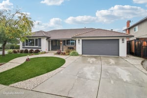 WA-Brooktree Way-L1702-002.jpg