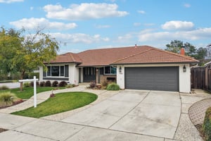 Brooktree Way-L2102-002.jpg